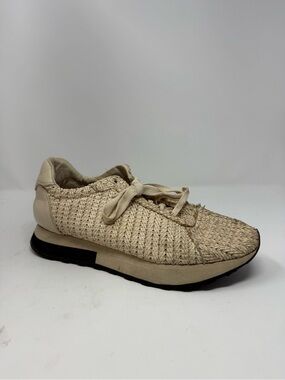 Lola Cruz Sneakers Size US 11